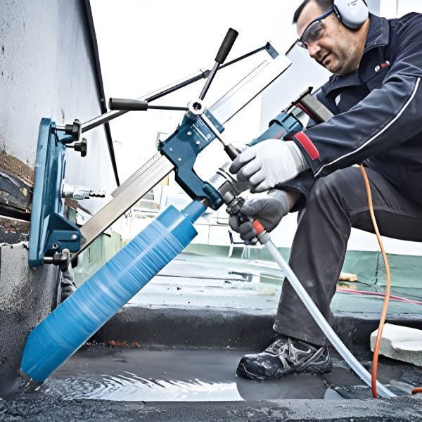 Алмазна порожниста коронка Bosch PRO for Concrete, діаметр 152 мм, довжина 450 мм, різьбове з&rsquo;єднання 1 1/4 дюйма 2608601743 фото